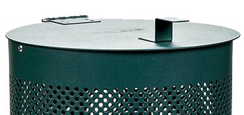 Inferior flap-style lid on typical 10-gallon open mesh trash container